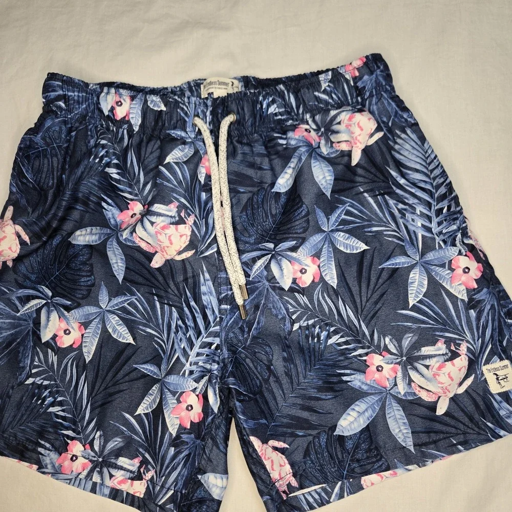 The Endless Summer Swim Trunks Size Medium Navy Blue Hawaiian Print Mesh Lined